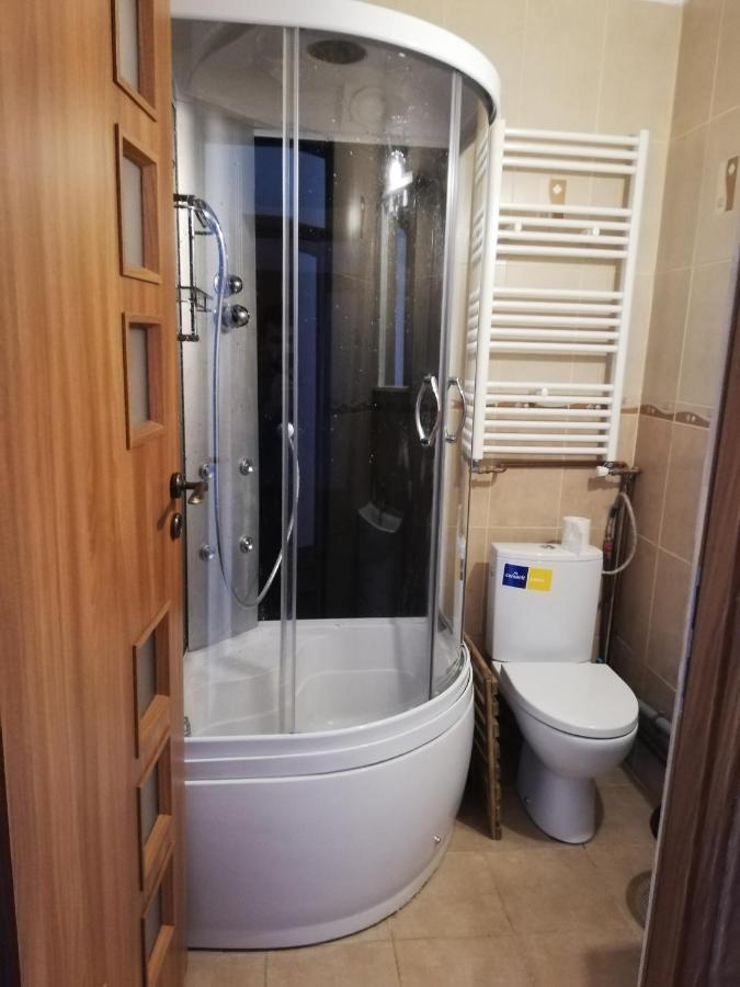 La Vita E Bella Hotel Brasov Bagian luar foto